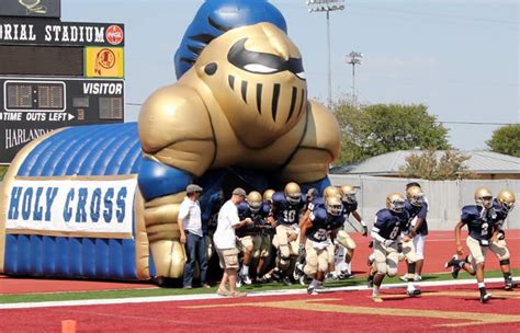 Price tag for inflatable mascot tunnels